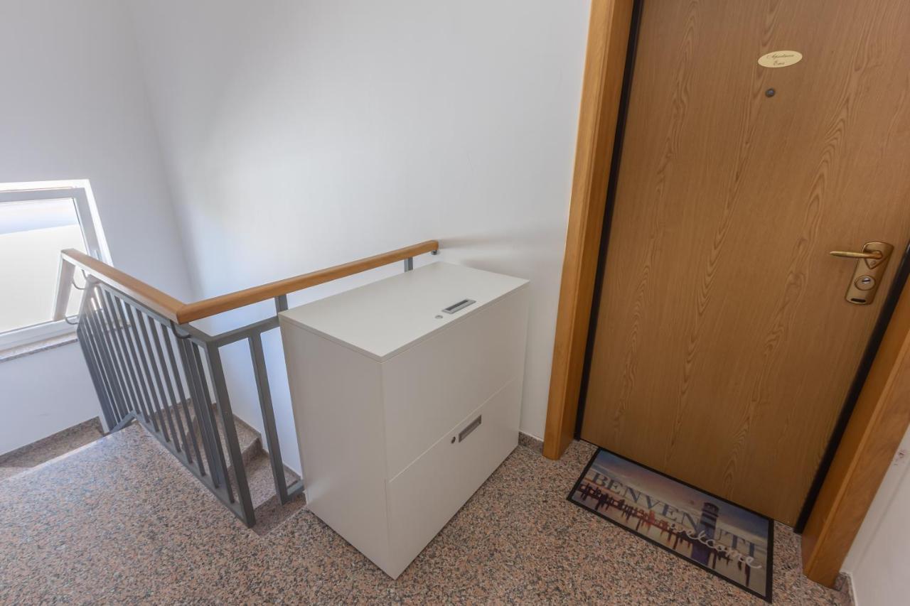 Apartments Ema & Mislav With Terrace バスカ エクステリア 写真
